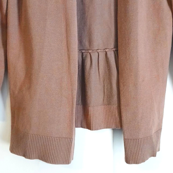 Cable & Gauge "Coffee Brown" Skirt Cardigan in Size Medium - Picture 2 of 5